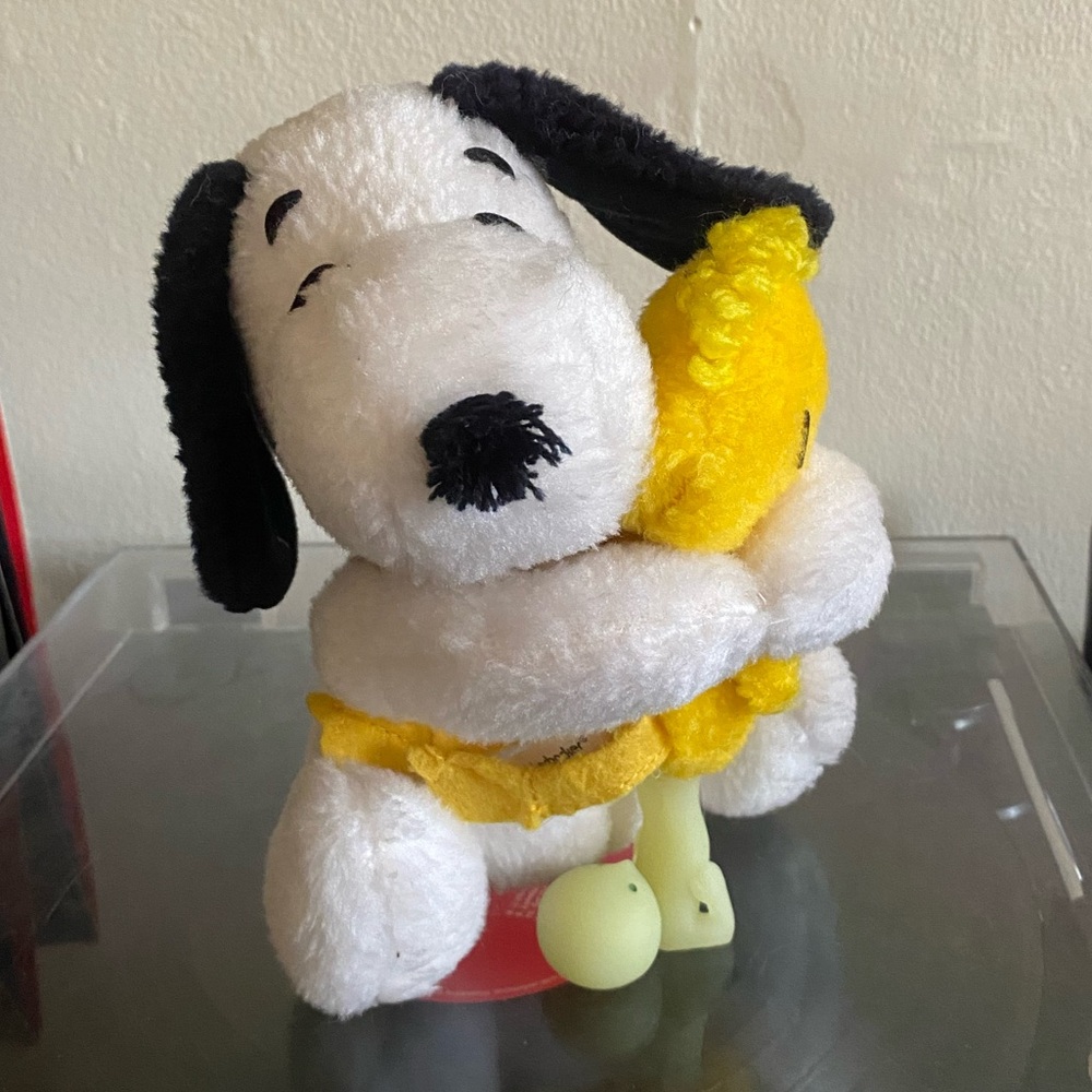 vintage 1960s/1970s snoopy and woodstock plush